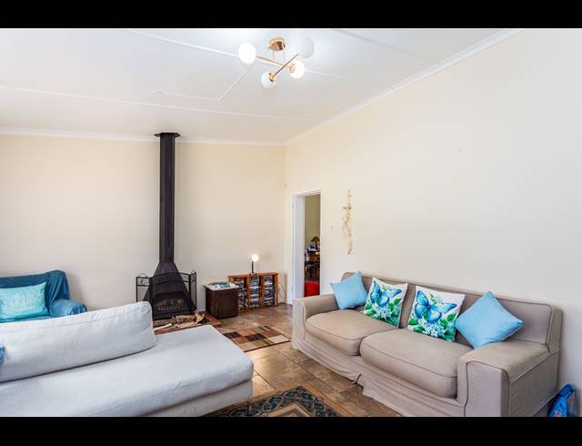 3 BEDROOM FREEHOLD SOLD IN PAROW VALLEY